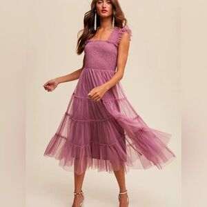 Listicle Fiori Short Maroon Tulle Tiered Midi Dress